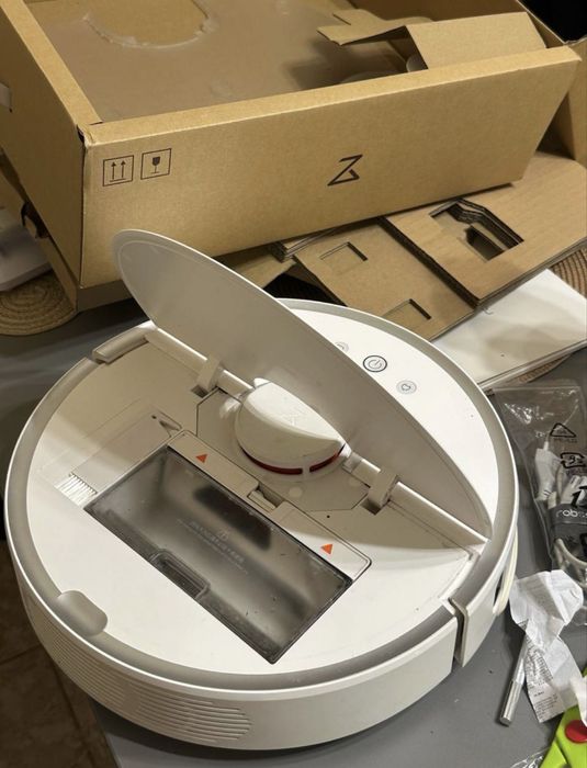 робот пылесос Roborock s5