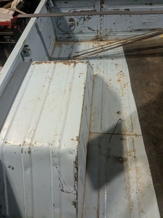 Продам два Прицепи ММЗ 81024