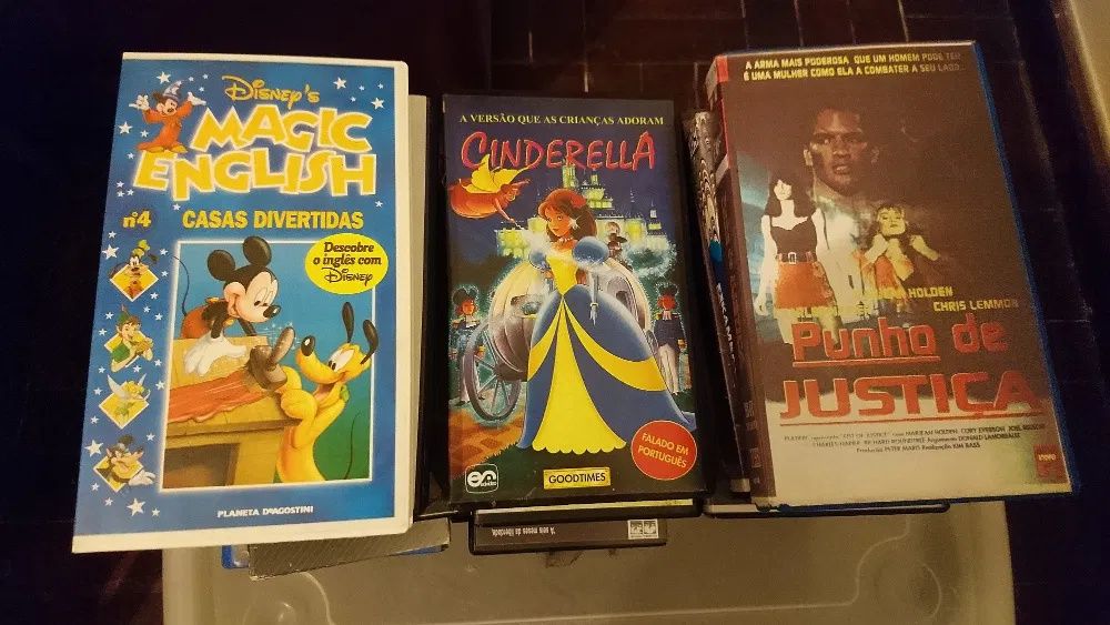 Filmes originais em cassetes VHS