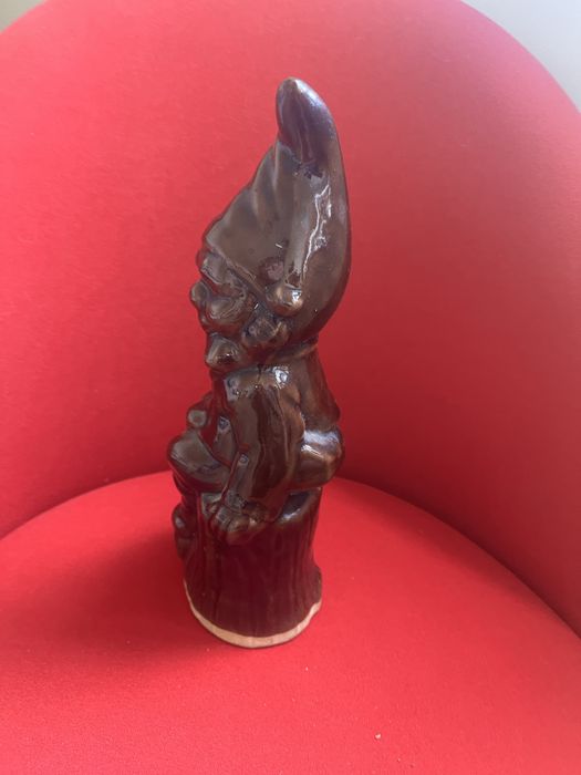 Krasnal porcelanowy figurka