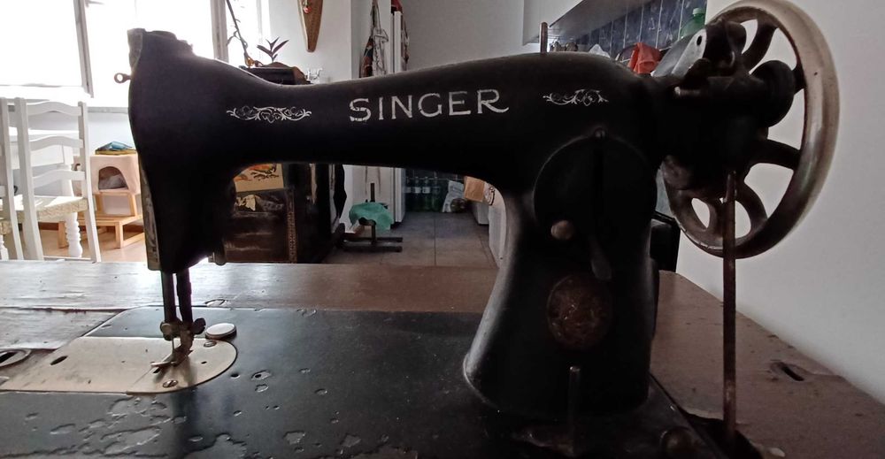 Máquina de costura Singer