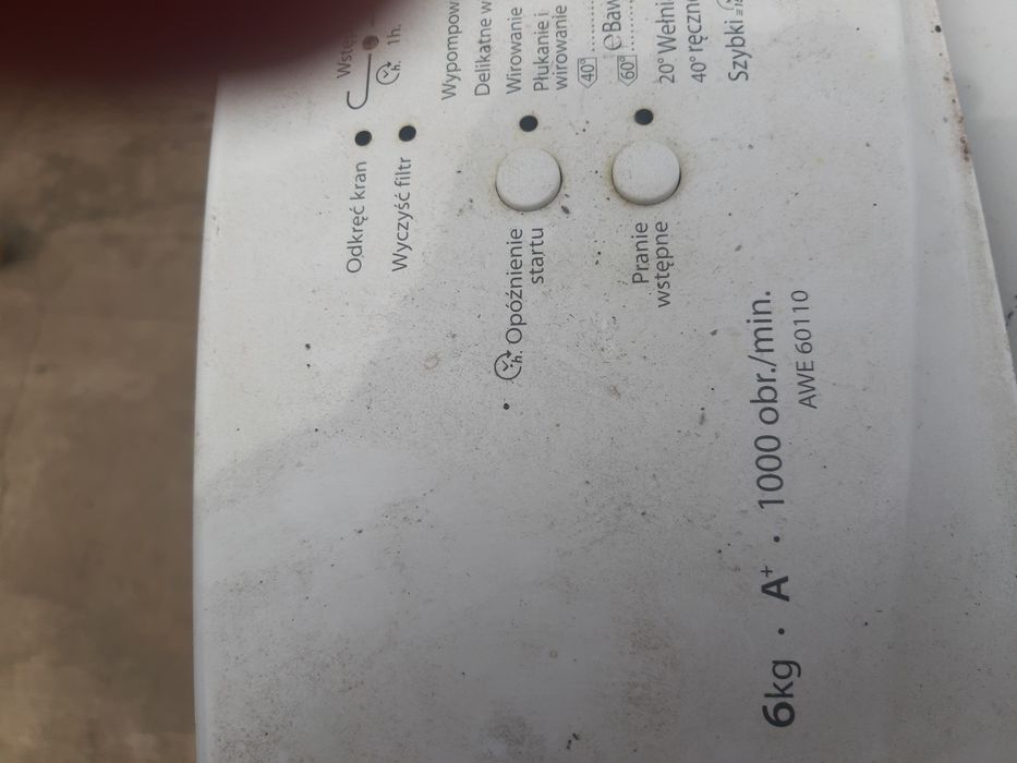 Продам на запчасті стіральну машинку whirpool