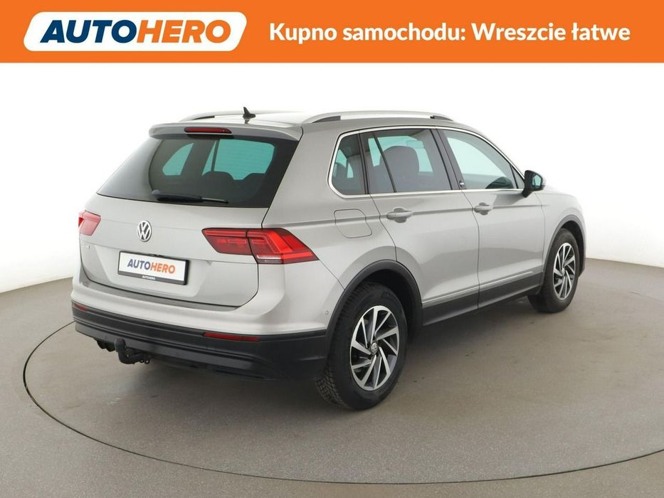 Volkswagen Tiguan klima auto navi kamera i czujniki parkowania hak