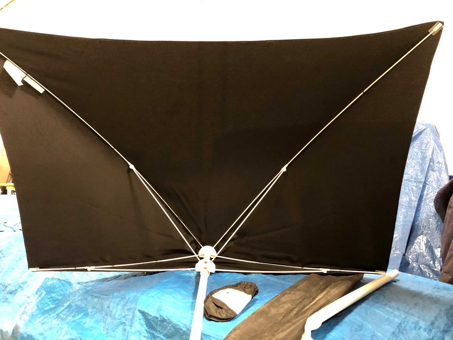 Chapéu de Sol em cor preto sem a base