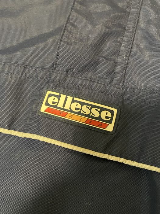 продам анарак ellesse