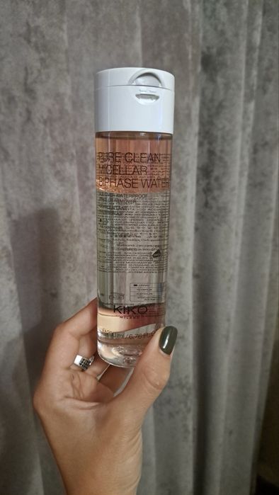 Двухфазна міцелярна вода Kiko Milano pure clean micellar biphase water