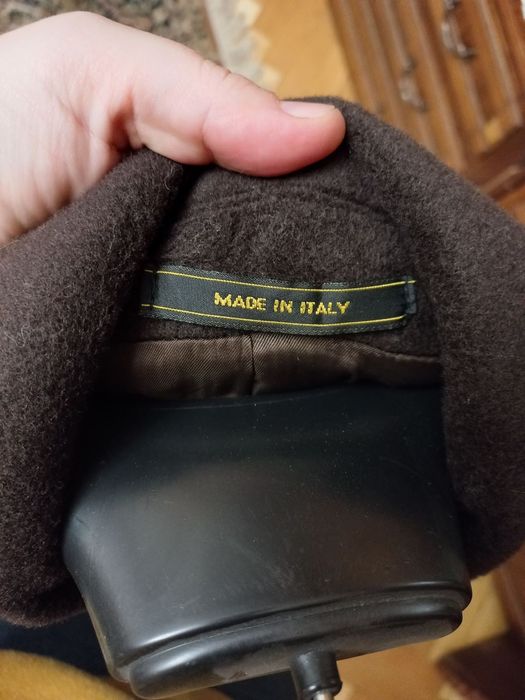 Весняне жіноче  кашемірове пальто