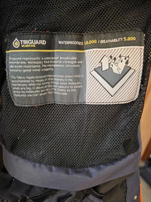 Komplet narciarski: kurtka i spodnie (Trimm) + rękawice (Salomon)