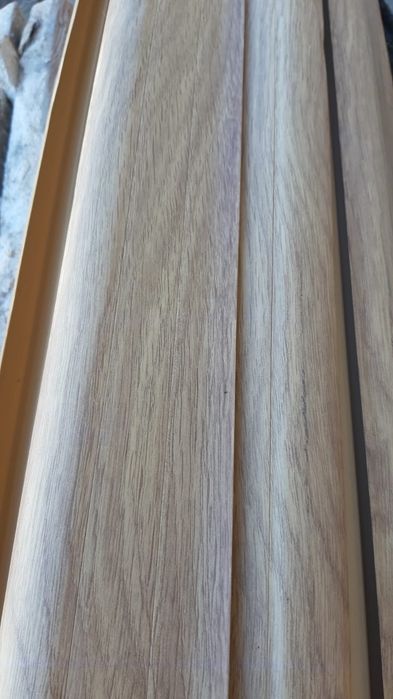 Плинтус новый 14 шт