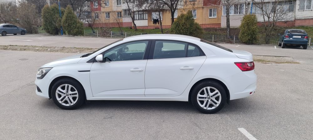 Renault Megane Sedan