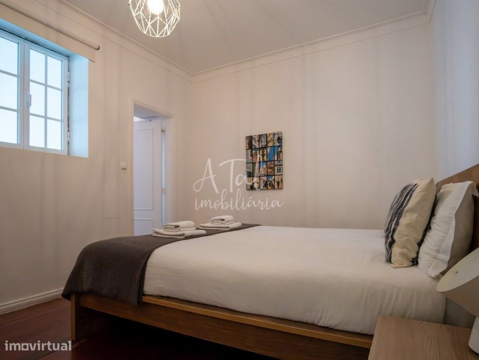 Apartamento T3 com Licença de Alojamento Local e Terrço - Lisboa