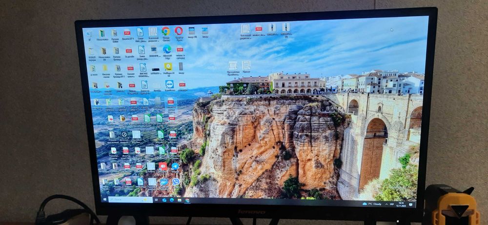 Монітор Lenovo LI 2323 sw.