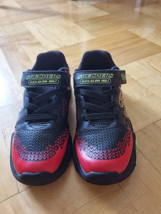 Adidasy Skechers Lights r 33.5 wkł 21cm jak nowe i świecą