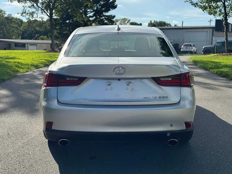 Lexus IS 250      2015