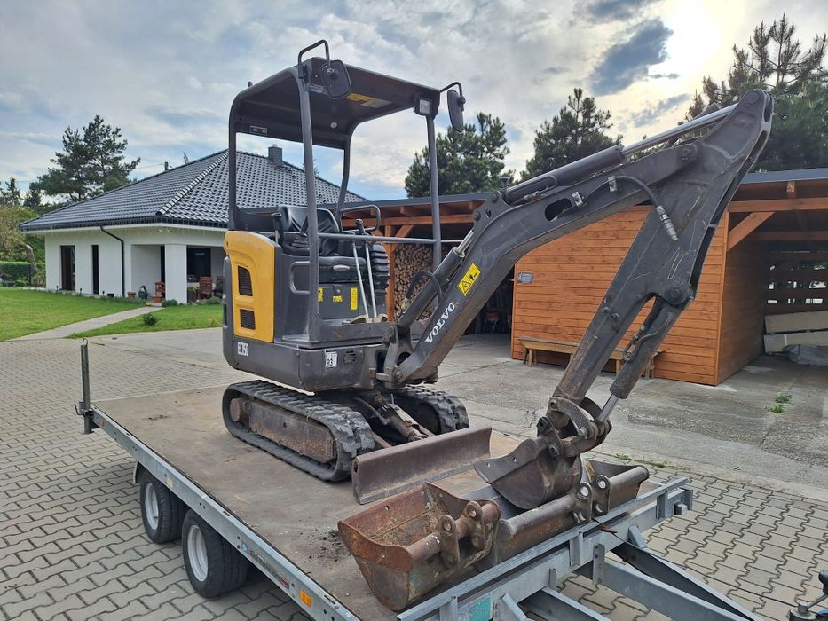 Minikoparka volvo EC15C 15r + laweta 2700 t 16r