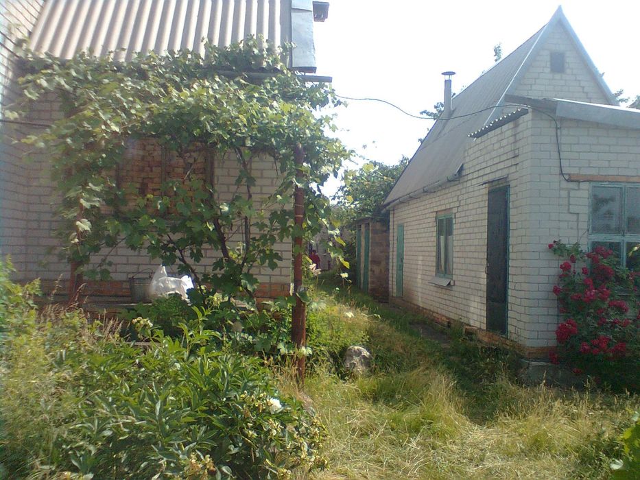 Продам недобуд, дачу, ділянку.