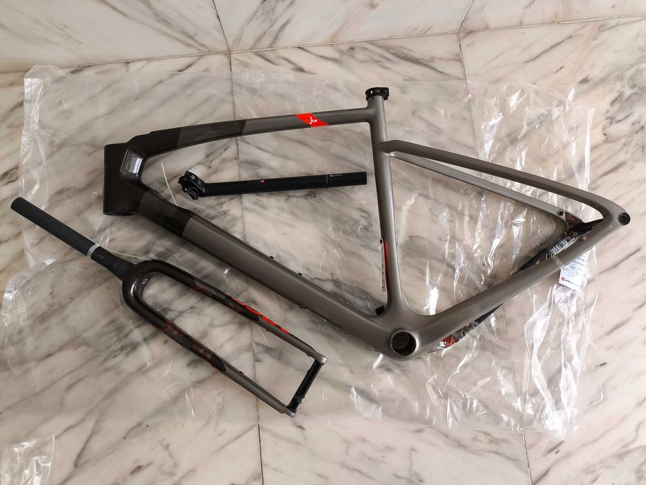 Quadro gravel carbono Argon 18 Dark Matter tamanho S