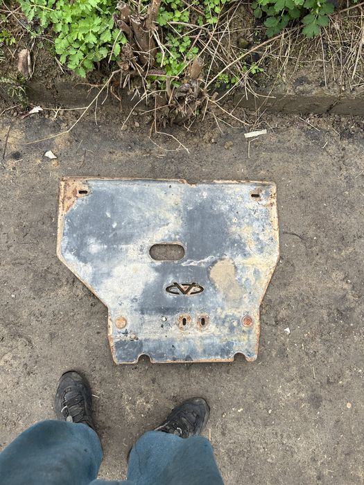 Оригинальная защита Chery Jaggi