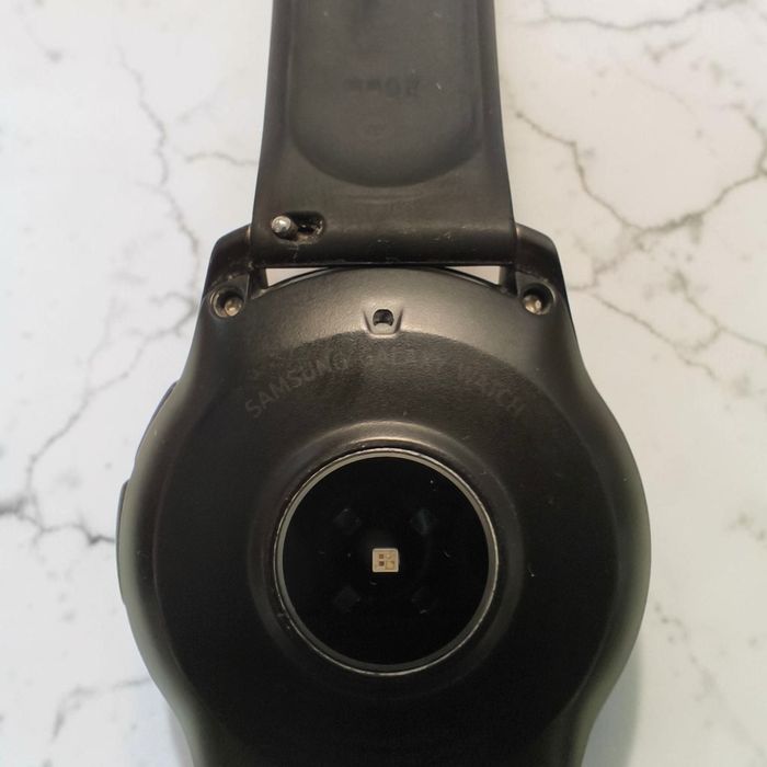 Samsung Galaxy Watch SM-R810