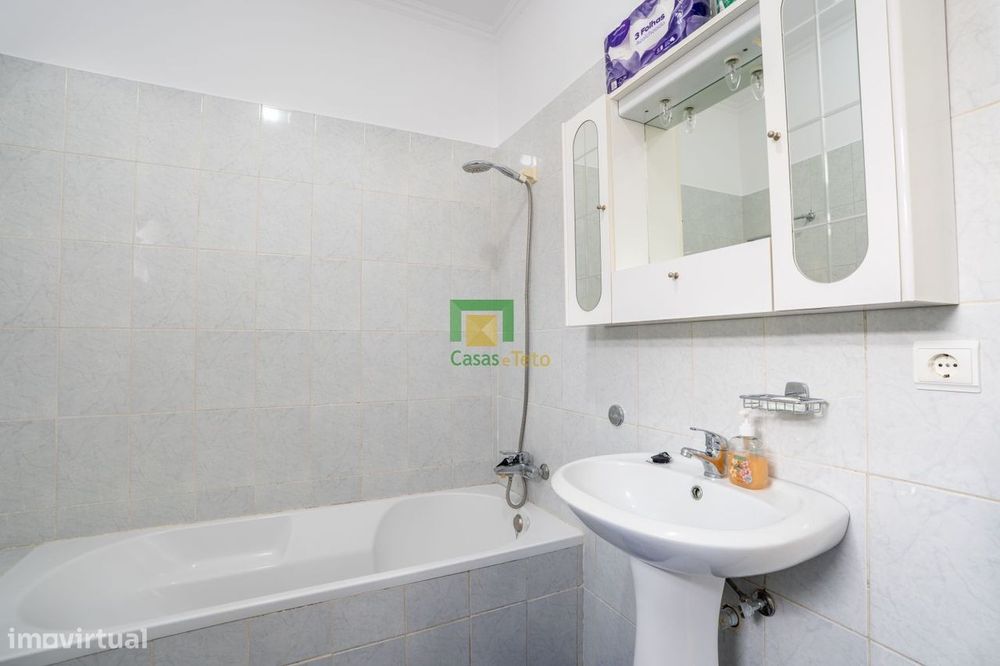 Apartamento T1 Santa Cruz