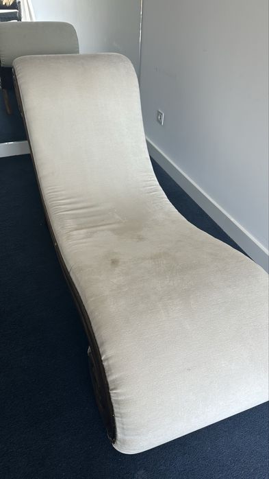 PROMOÇAO Chaise Longue / Divã clássico em madeira – estilo antigo