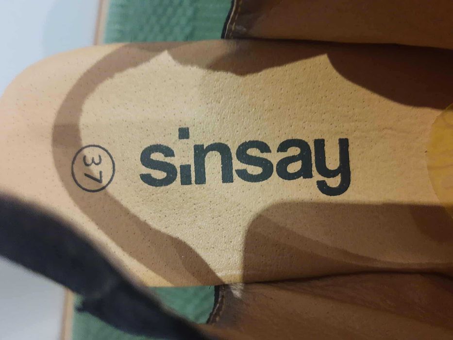 Sandały na koturnie, granatowe