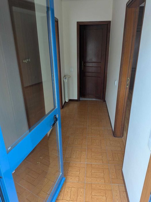 Apartamento T3 com Garagem - Reguenga