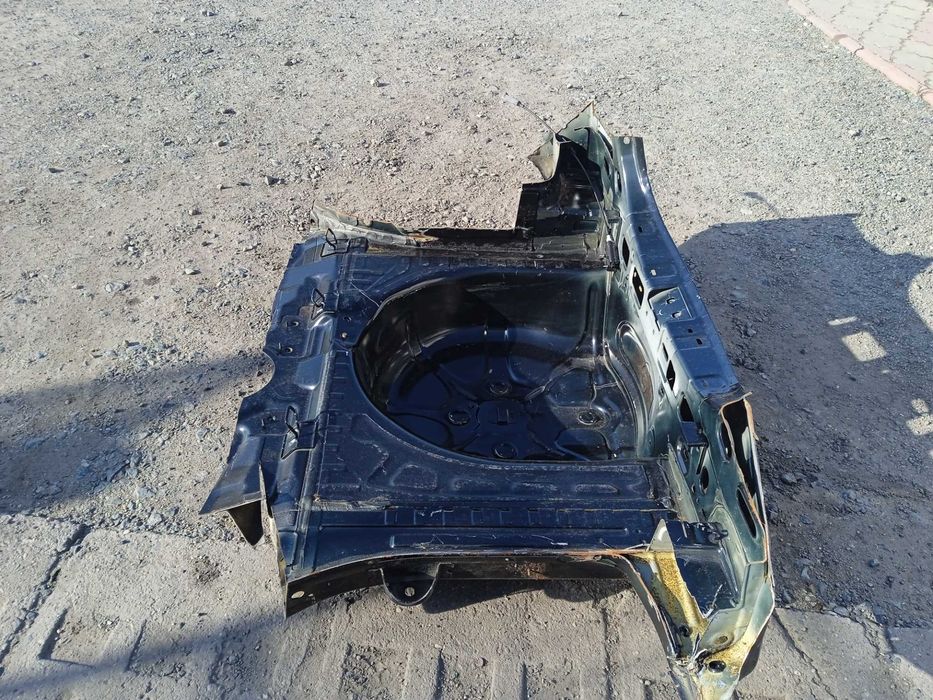 OPEL CORSA E pas tylny wanna tył podłużnice Z20R