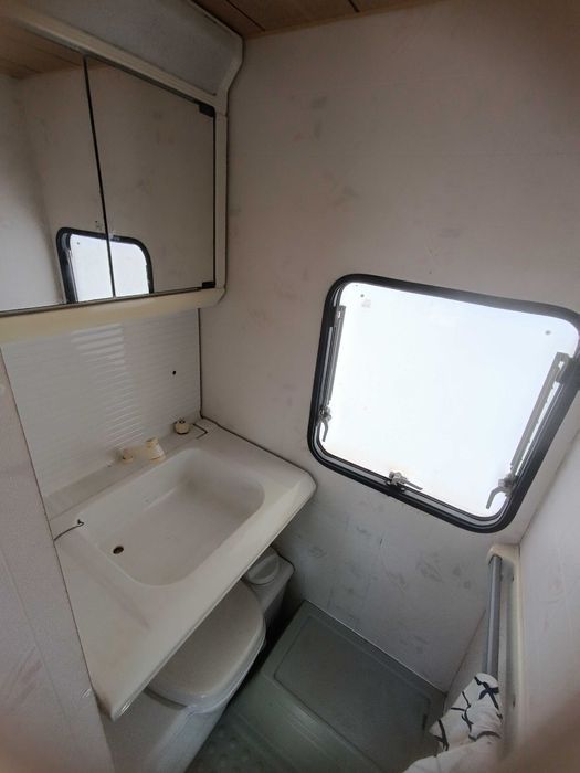 Caravana Sun Roller Sevilha 470 F – Excelente Estado