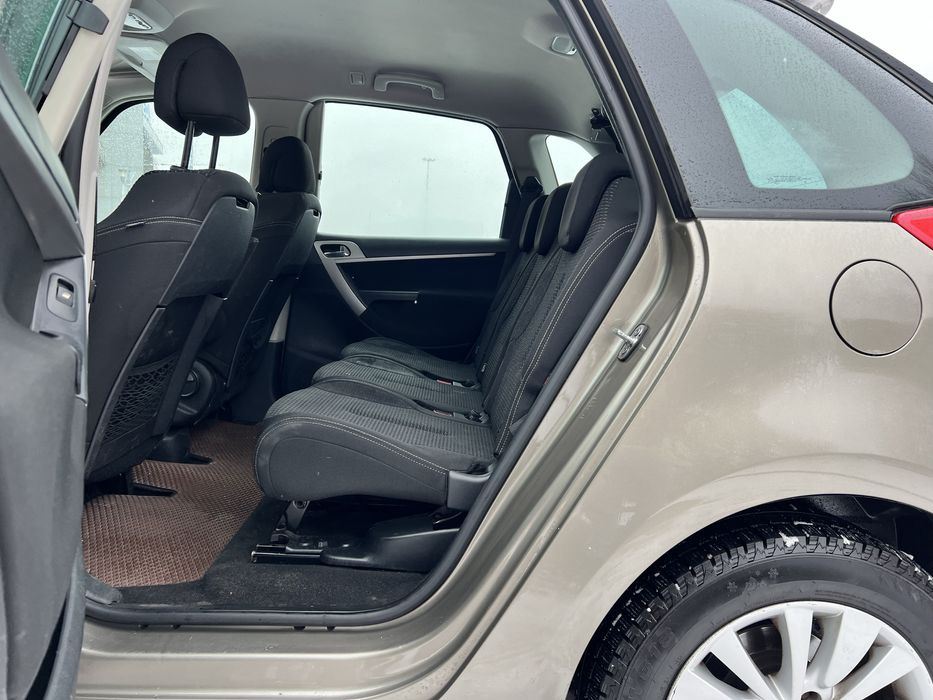 Citroen c4 Picasso 2010 рік 1.6 бензин