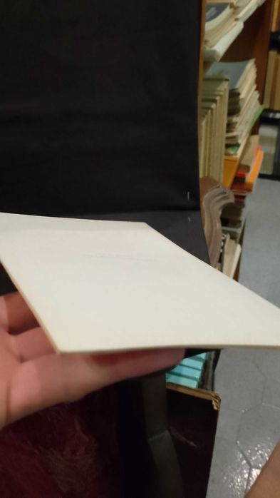 Questões de perpendicularidade no espaço riemanniano fundamental