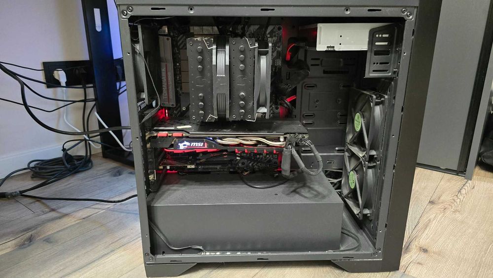 Gaming PC i7-7700K | GTX 1080 | 32GB RAM (4x8GB) | NVMe | Kraków