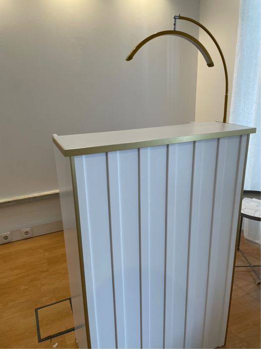 Balcão recepção branca