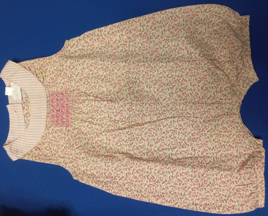 Vestidos lindos à escolha 8 €