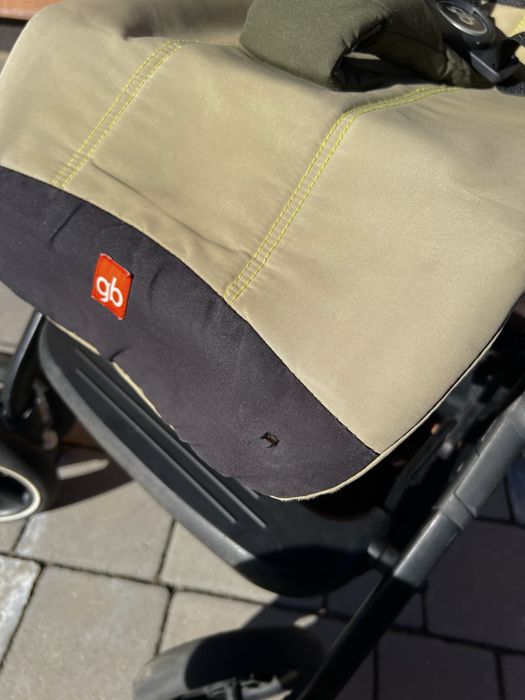 Wózek spacerowy QBit Plus Oliwkowy