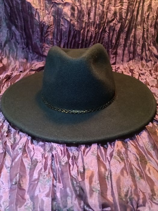 Капелюх  фетровий