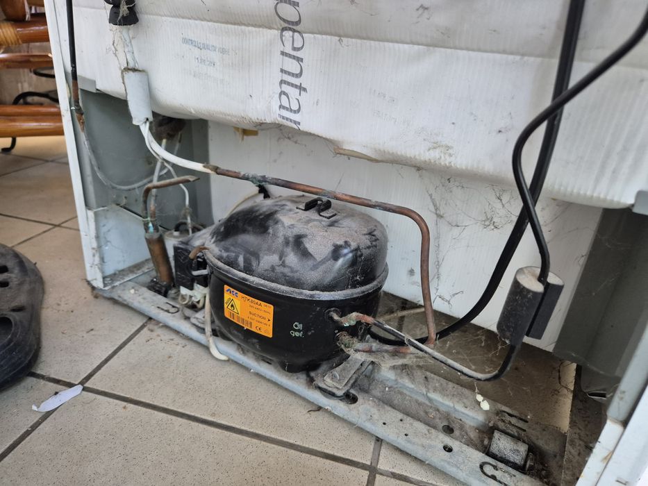 Морозильна камера ARDO висока 7 шухляд