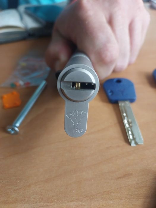 Циліндр mul-t-lock