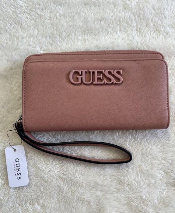 Жіночий гаманець фірми Guess