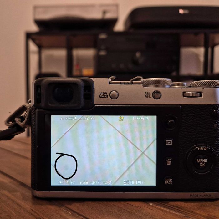 Máquina Fotográfica Fujifilm X100F Usada