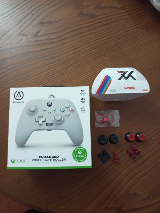 Comando PowerA Xbox + acessórios