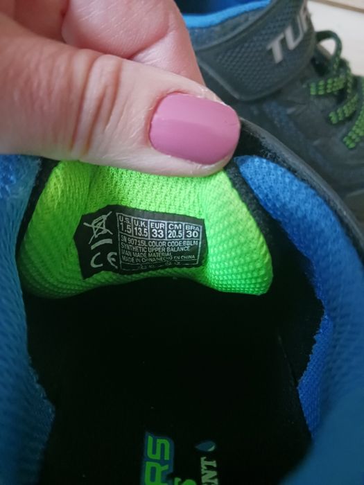 Świecące adidasy Skechers rozm. 33