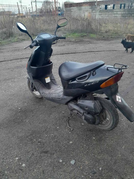 Скутер Suzuki Lets 1