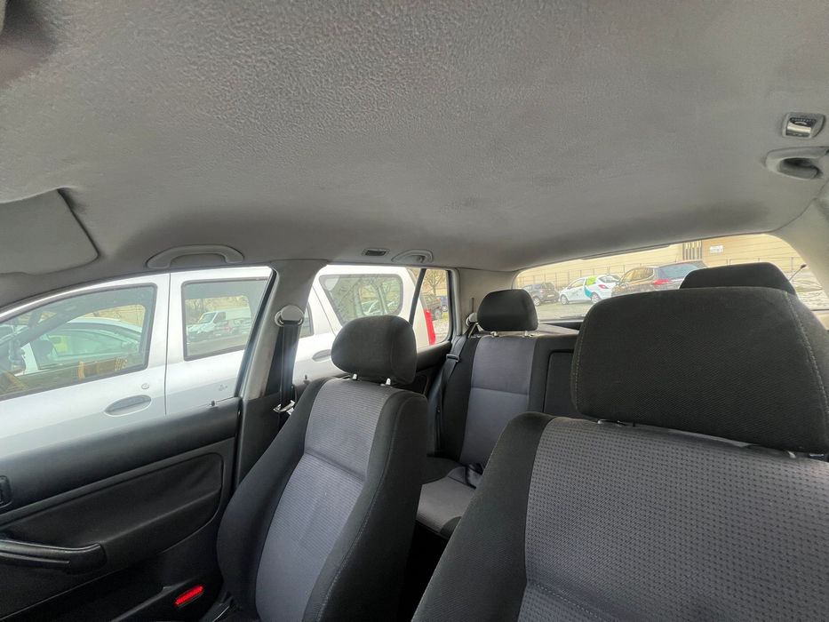 Vendo  volkswagen golf 4  1.4 gasolina 2002