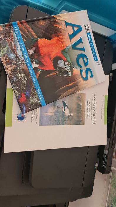 Conjunto de 2 livros sobre Aves