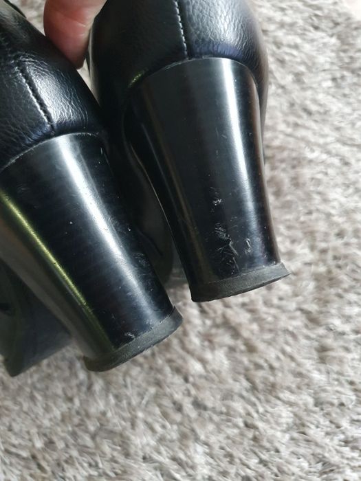 Botki damskie Jezzi na obcasie, r. 40