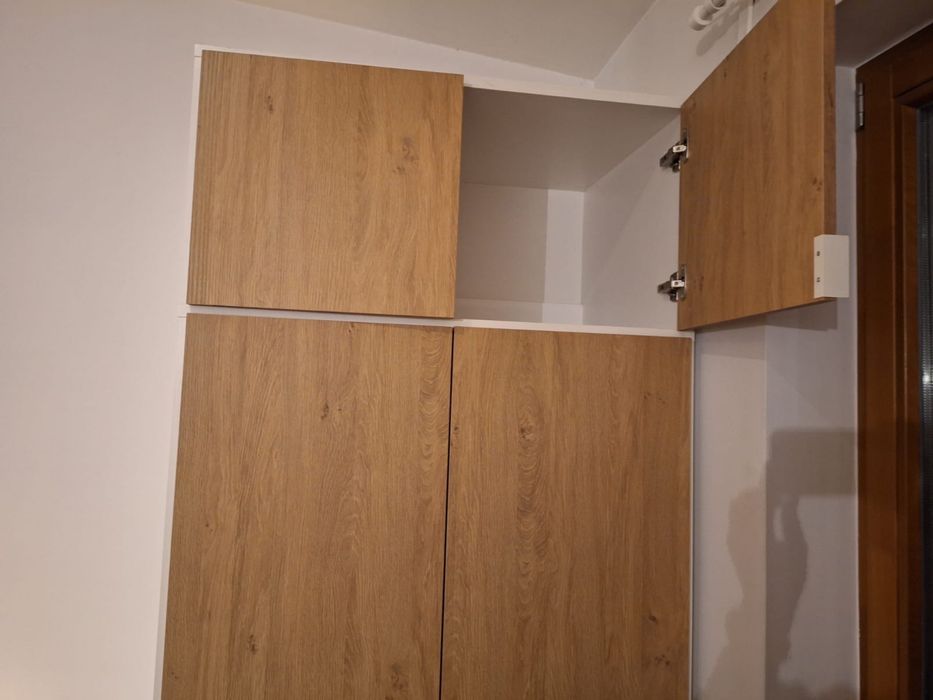 Szafa Vox wys 230cm, stan bardzo dobry