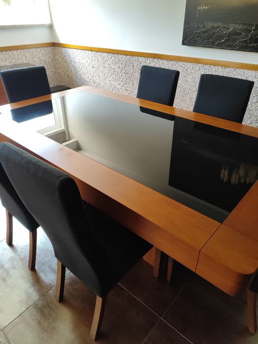 Mobília de Sala Completa (Mesa Extensível + Aparador + Quadro)