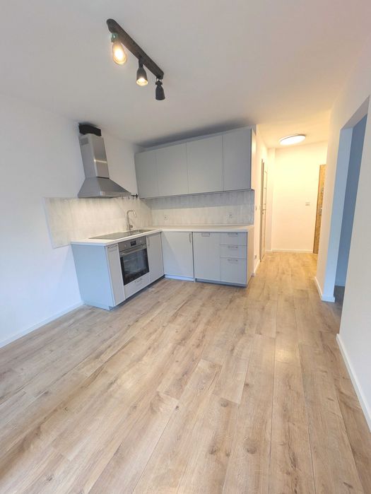 Łokietka, 2 pokoje 30 m2, balkon