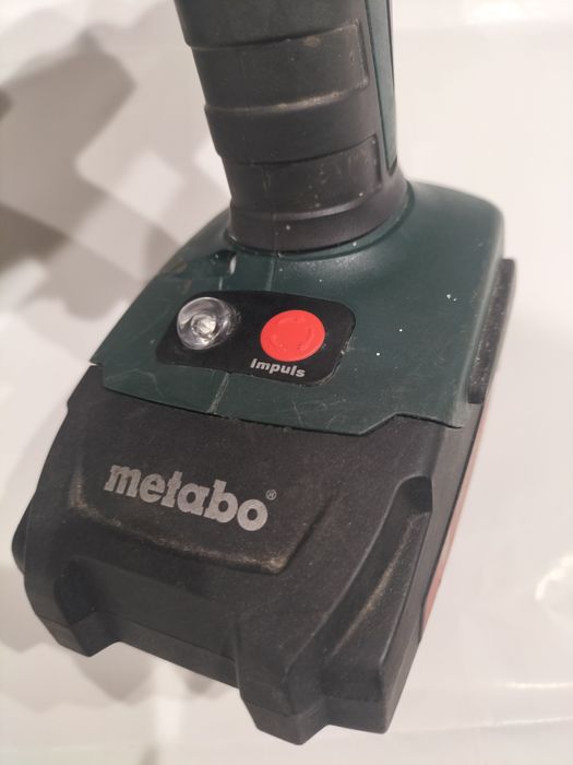 Wkrętarka z udarem Metabo LTX z 2 akumulatorami  1,5 Ah